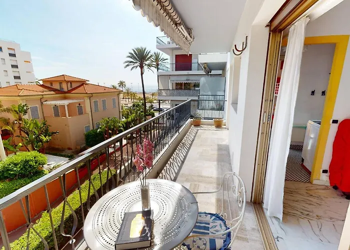 Grand Studio Avec Terrasse, Proche Plages Et Centre-Ville, Menton - Fr-1-196-328